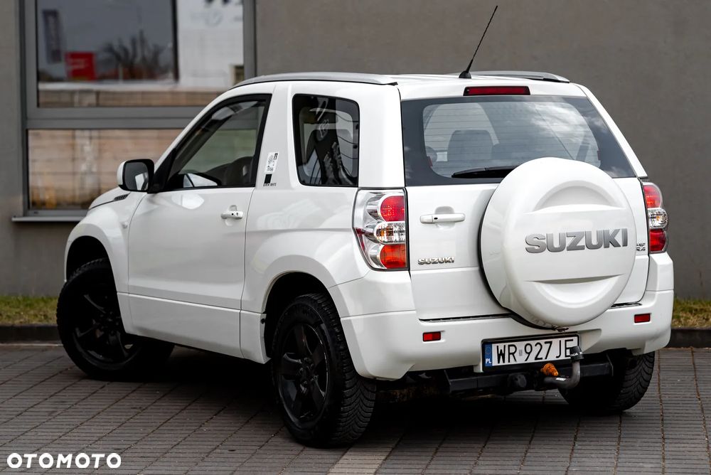 Suzuki Grand Vitara 1.6 Black&White - 19