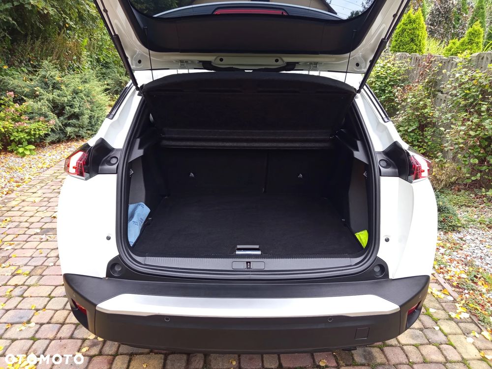 Peugeot 2008 BlueHDi 100 STOP & START Signature - 22
