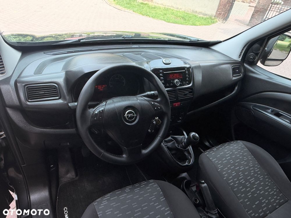 Opel Combo - 22