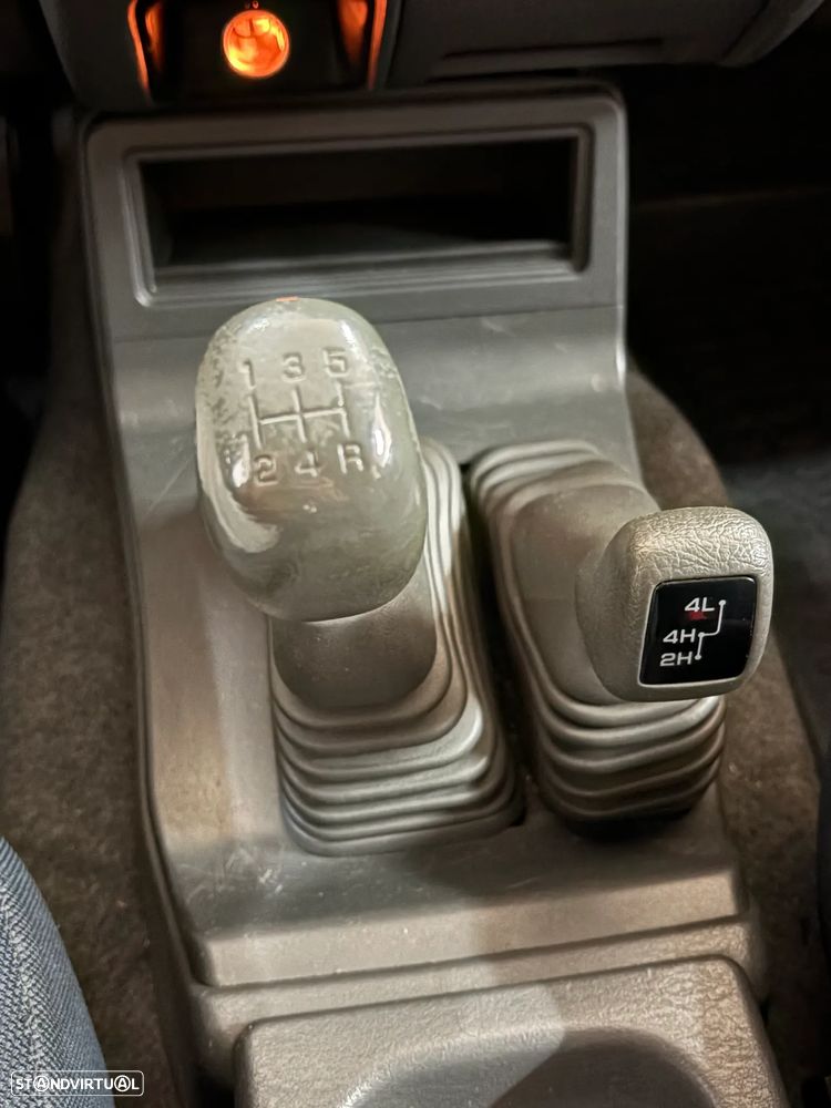 Mitsubishi Pajero Sport 2.5 TD GLS - 19