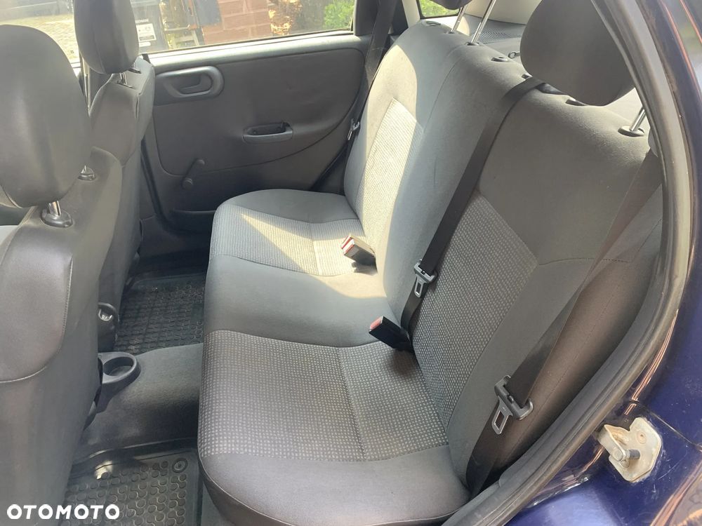 Opel Corsa 1.0 12V Essentia - 9