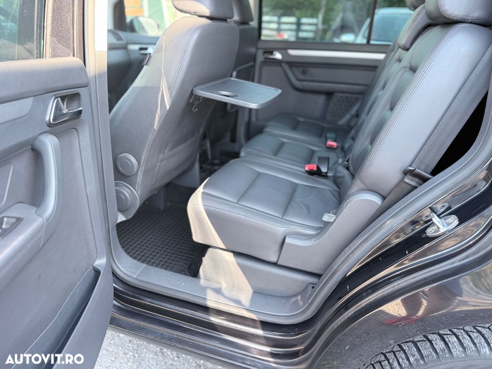 Volkswagen Touran 2.0 TDI DPF Highline DSG - 10