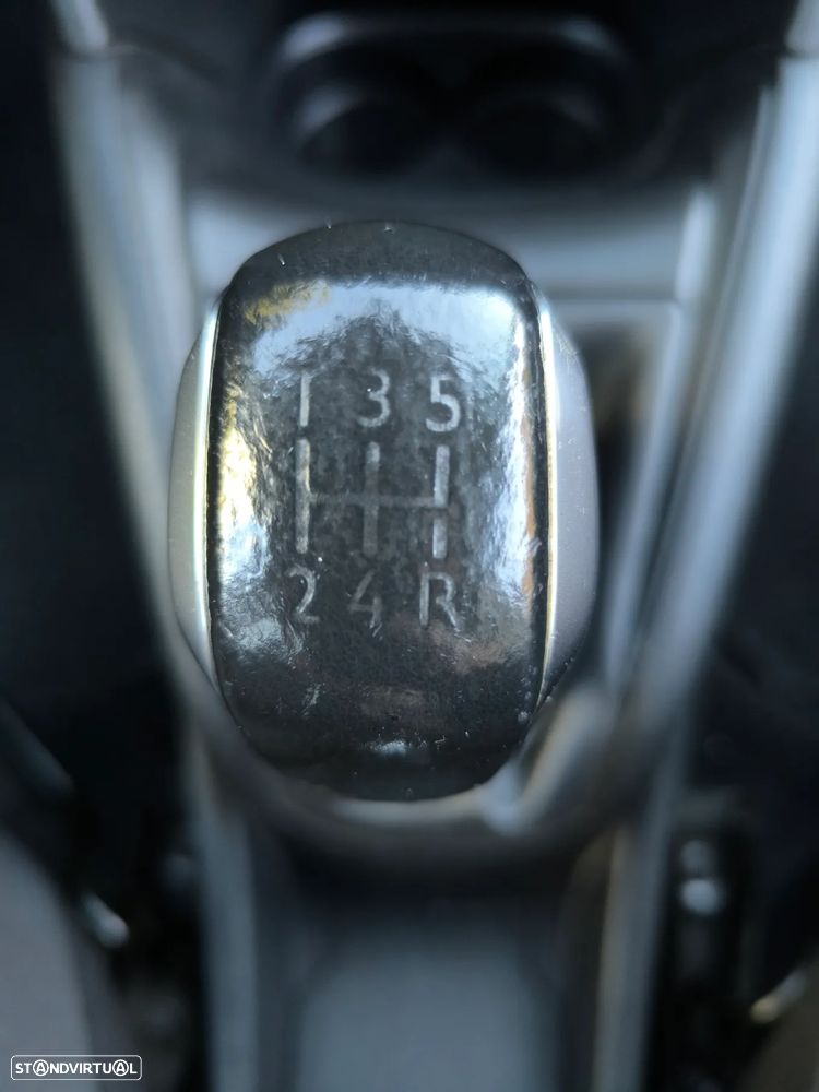 Peugeot 208 1.2 PureTech Style - 20