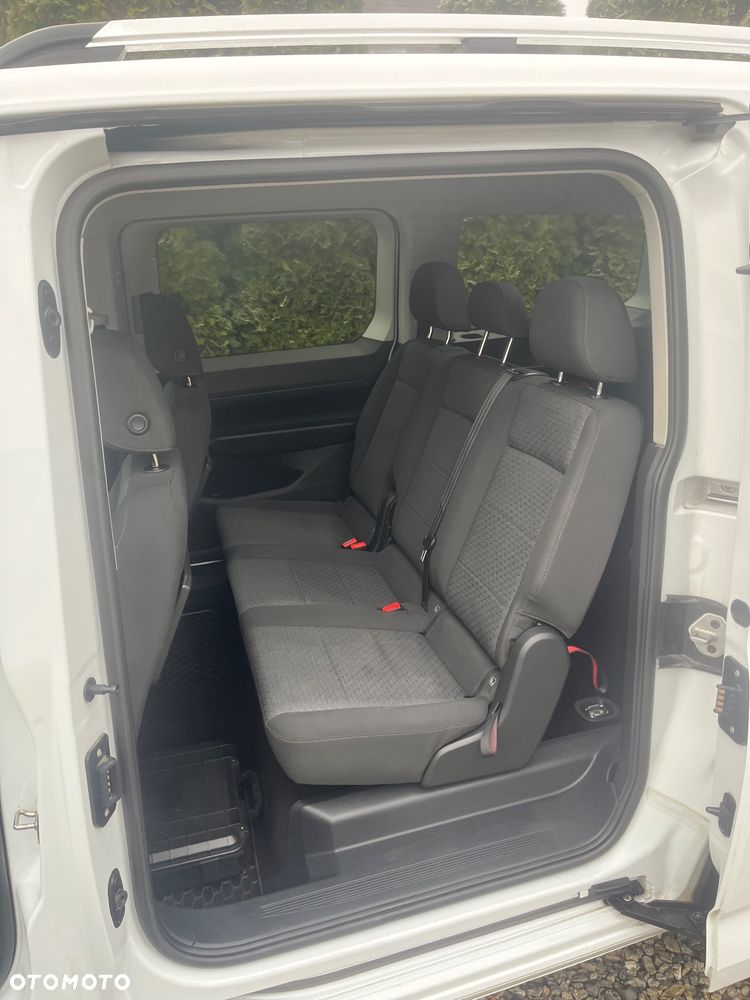 Ford Tourneo Connect Grand ver-grand-2-0-ecoblue-titanium - 14