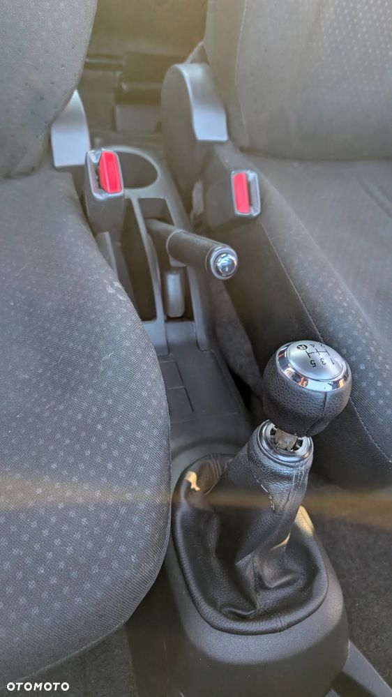 Toyota Yaris 1.0 Luna - 18