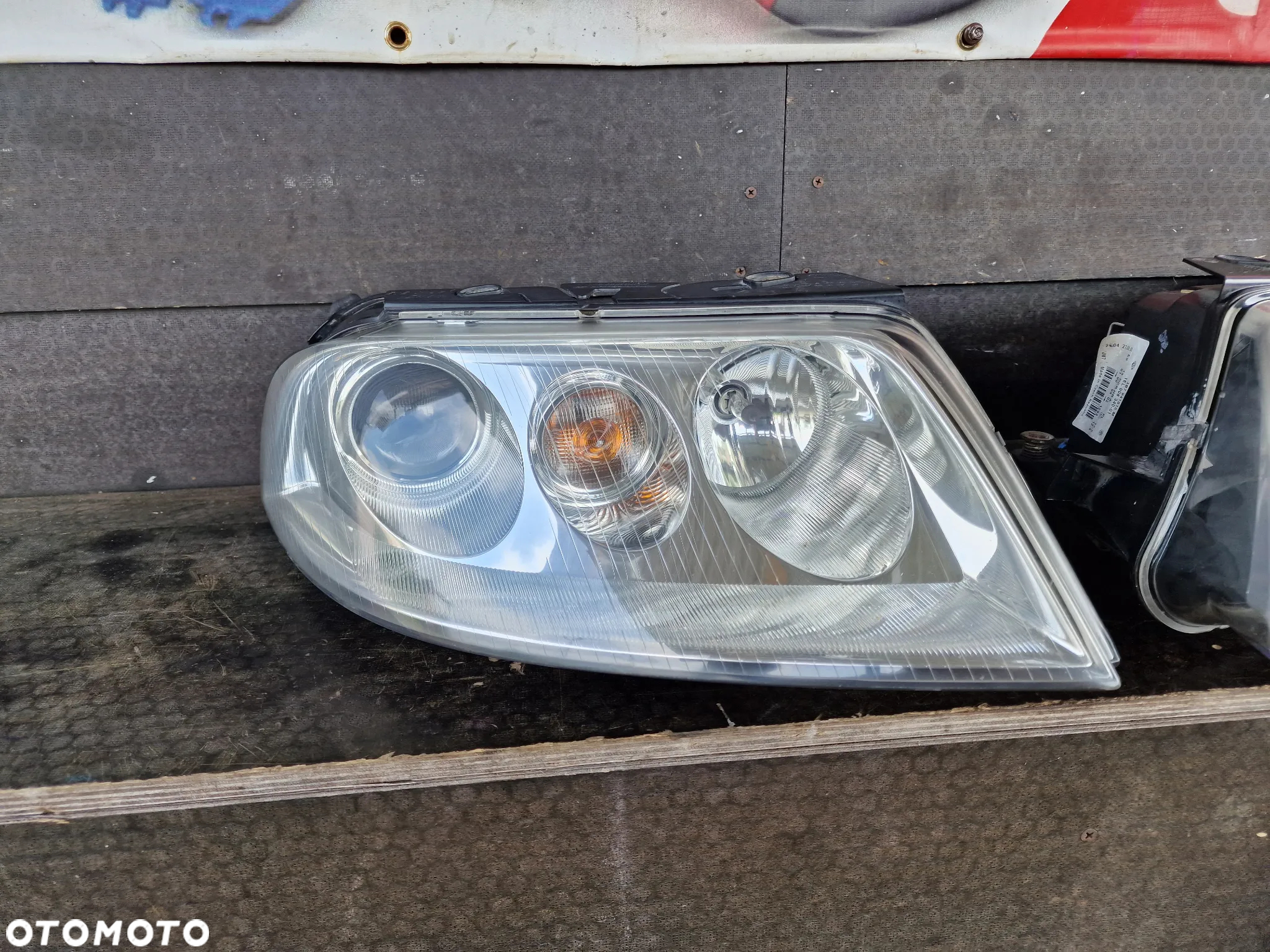 LAMPA PRZÓD PRAWA LEWA VW PASSAT B5 Lift Xenon 3B7 - 2