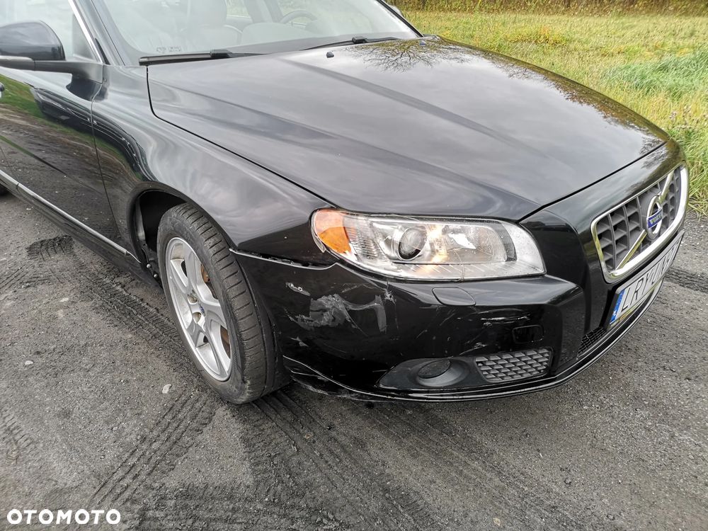 Volvo V70 T4 Momentum - 8