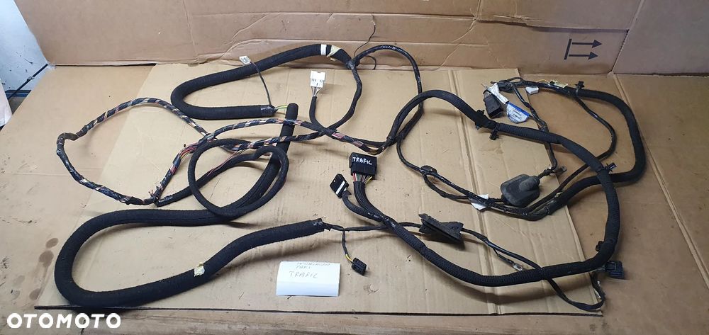 Wiązka instalacja paki świateł tył tylna Renault Trafic III Vivaro B 241635789R 93461788 - 1