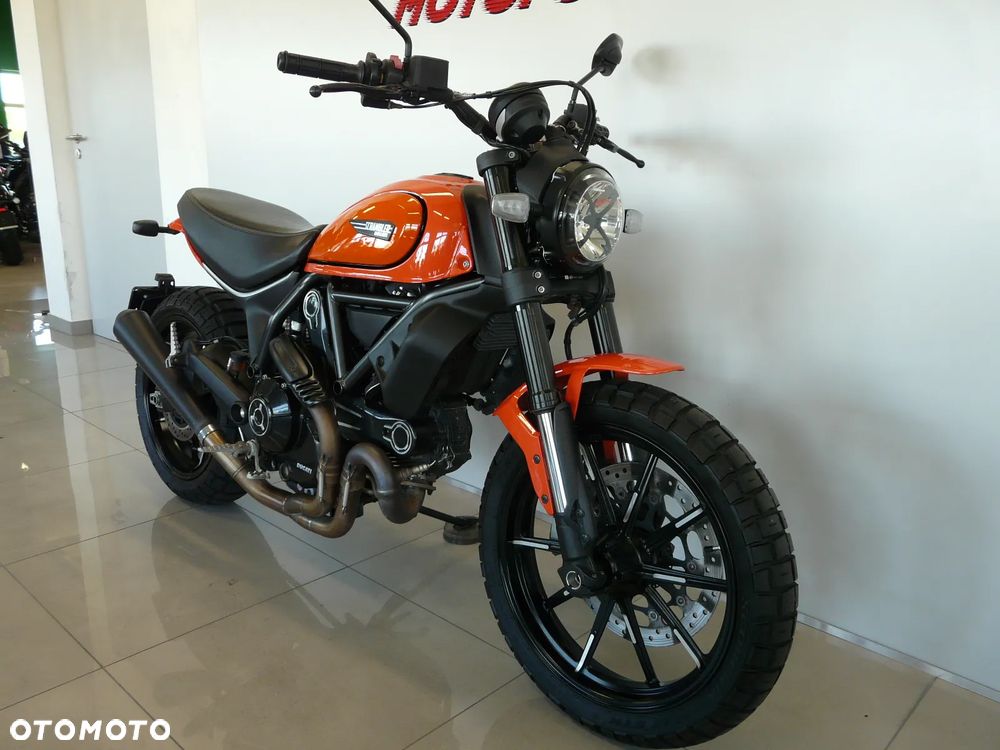 Ducati Scrambler - 16