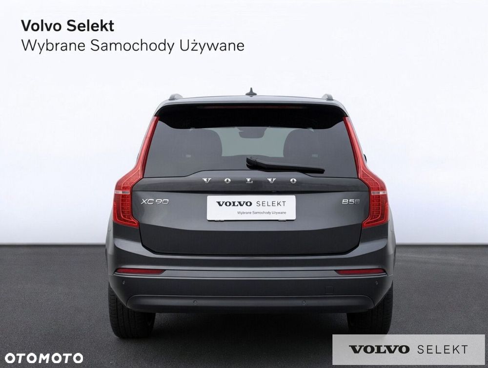 Volvo XC 90 - 9