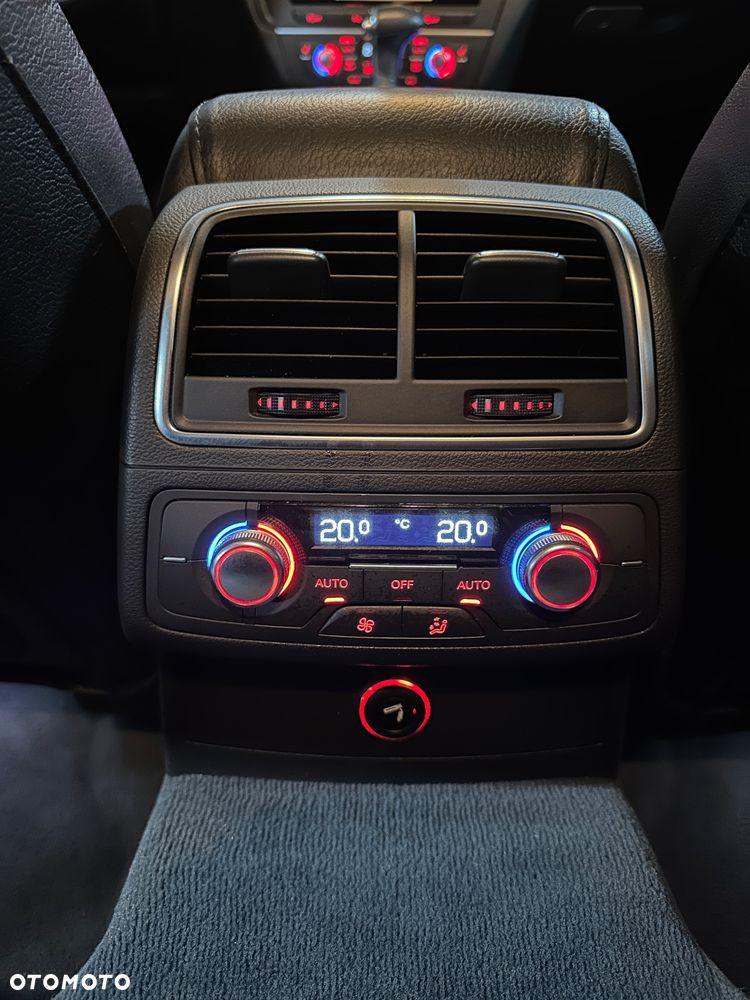 Audi A6 Avant 2.0 TDI Multitronic - 23