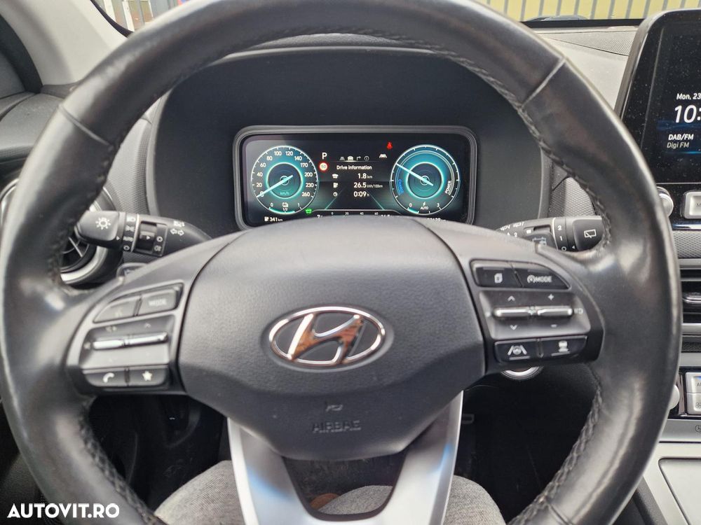 Hyundai KONA 204CP Luxury - 8