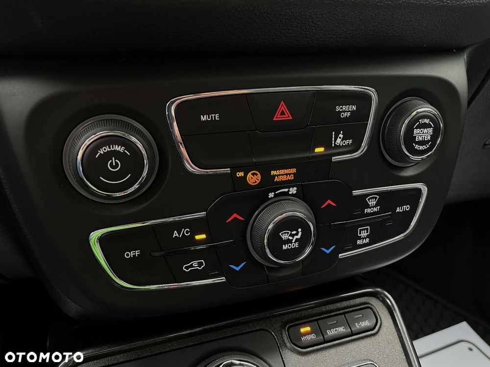 Jeep Compass 1.3 T4 PHEV 4xe Limited S&S - 31