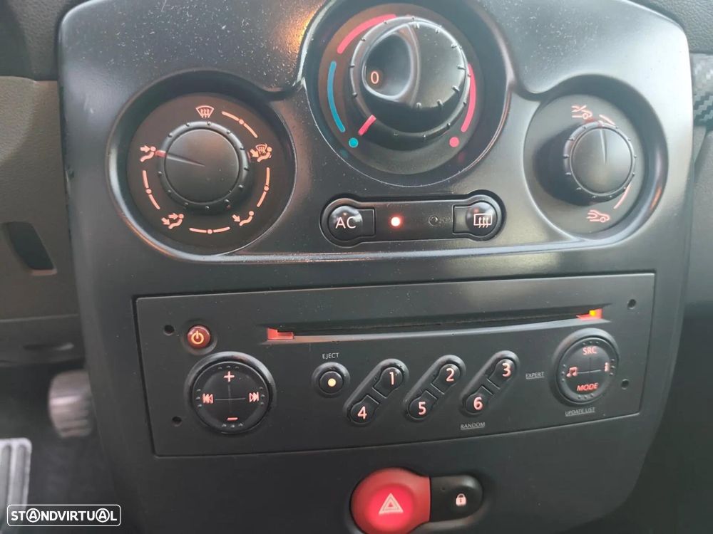 Renault Clio 1.2 16V Dynamique - 14