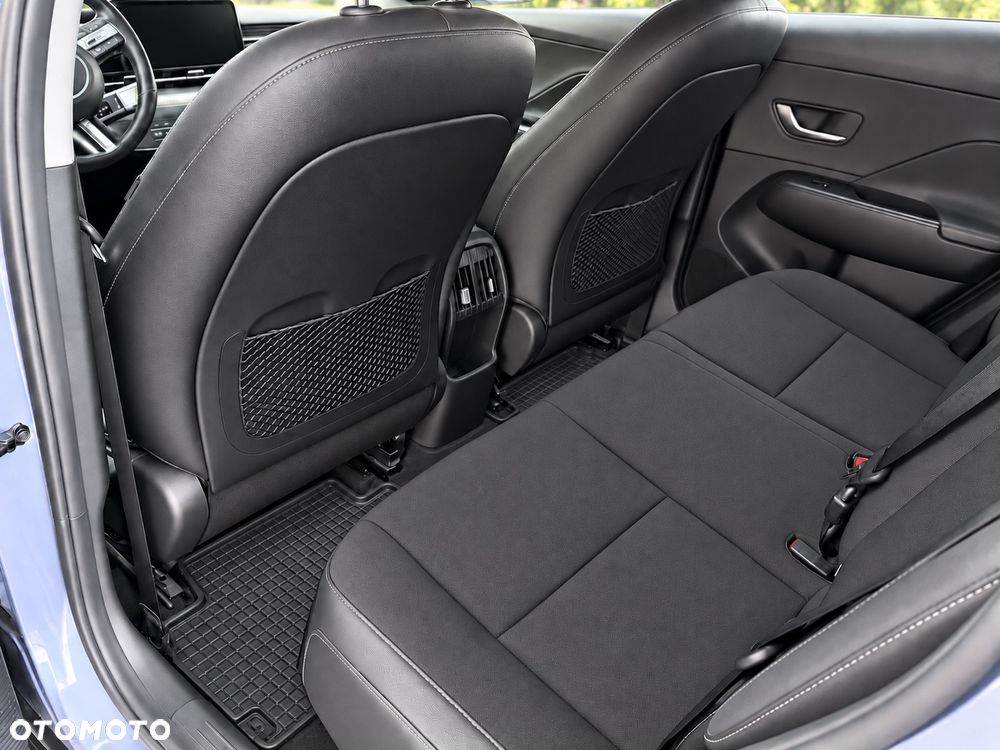 Hyundai Kona - 16