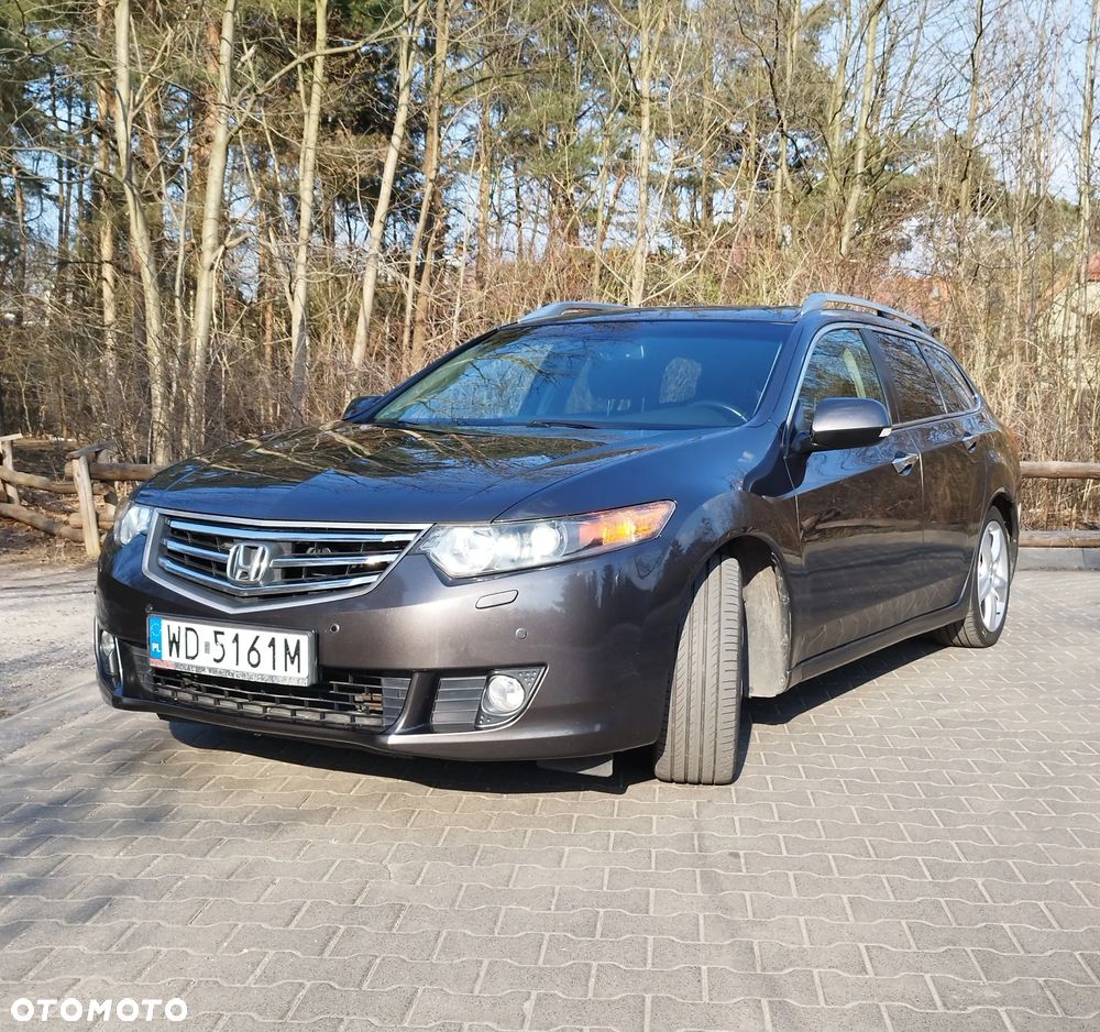 Honda Accord 2.0 Executive Nav - 4