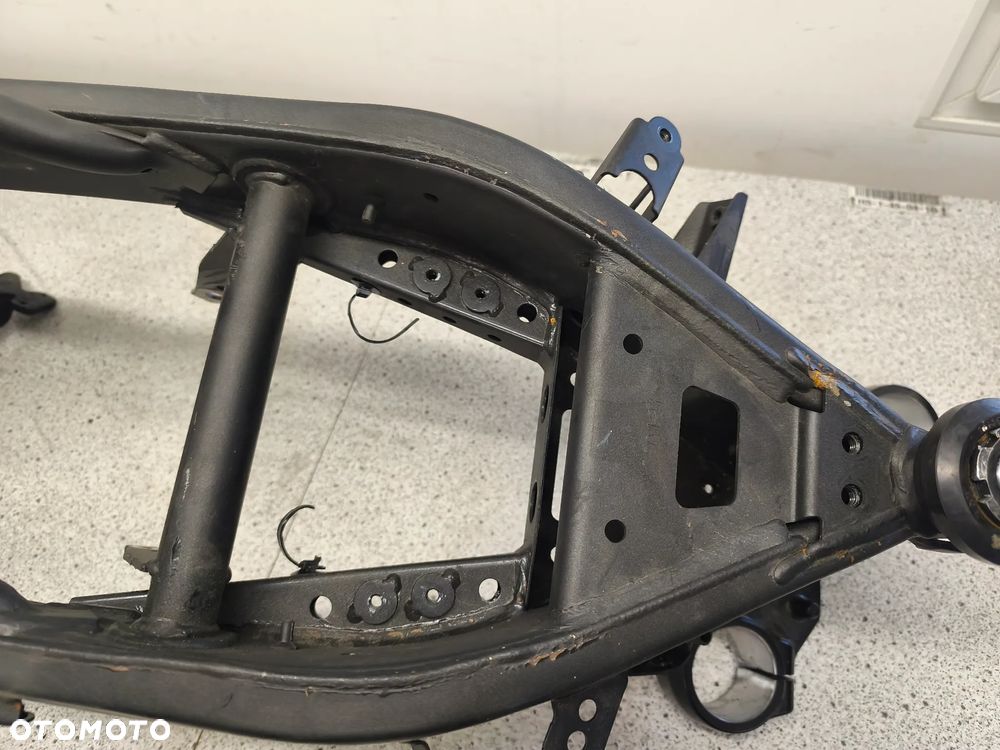 Rama z dokumentami Yamaha R125 R 125 2023 - 9