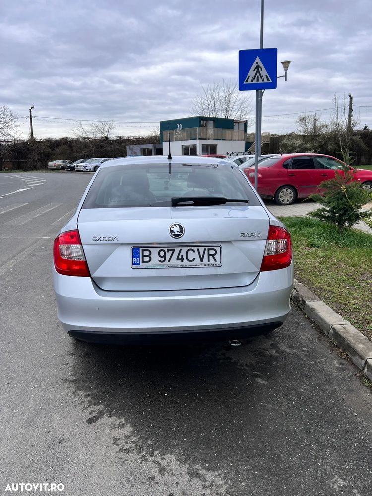 Skoda RAPID 1.6 TDI Elegance - 11