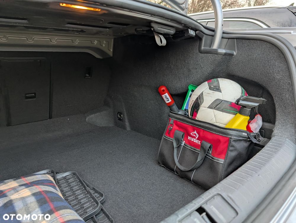 Volkswagen Passat 2.0 TDI EVO Business - 23