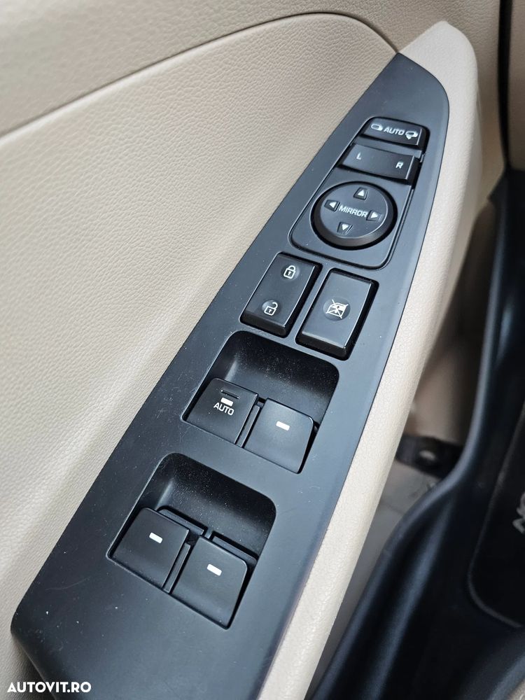 Hyundai Tucson - 8