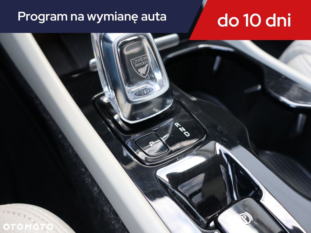 Volvo XC 40 - 18