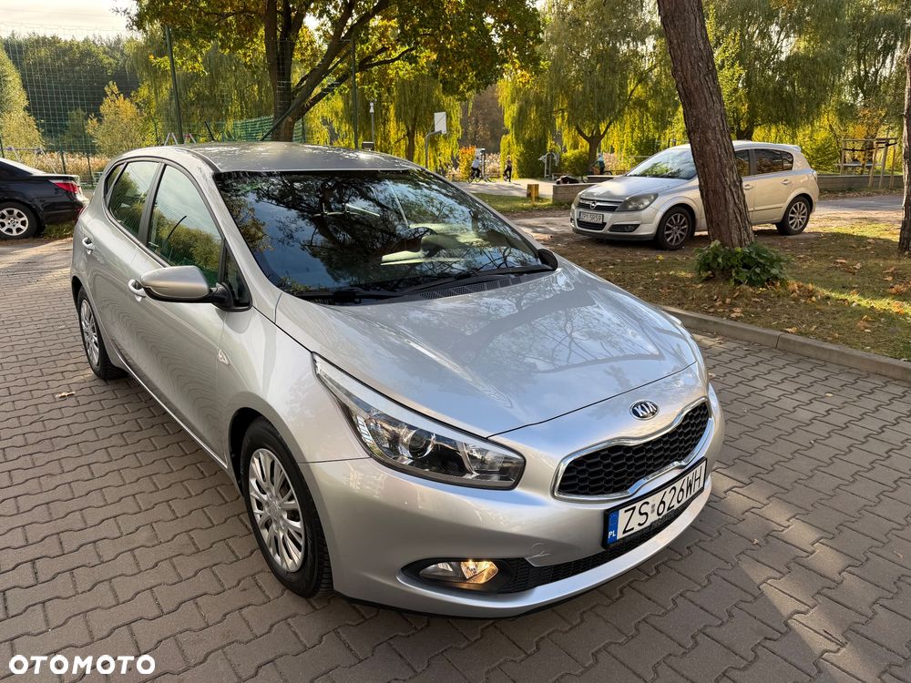 Kia Ceed 2013 photo 5