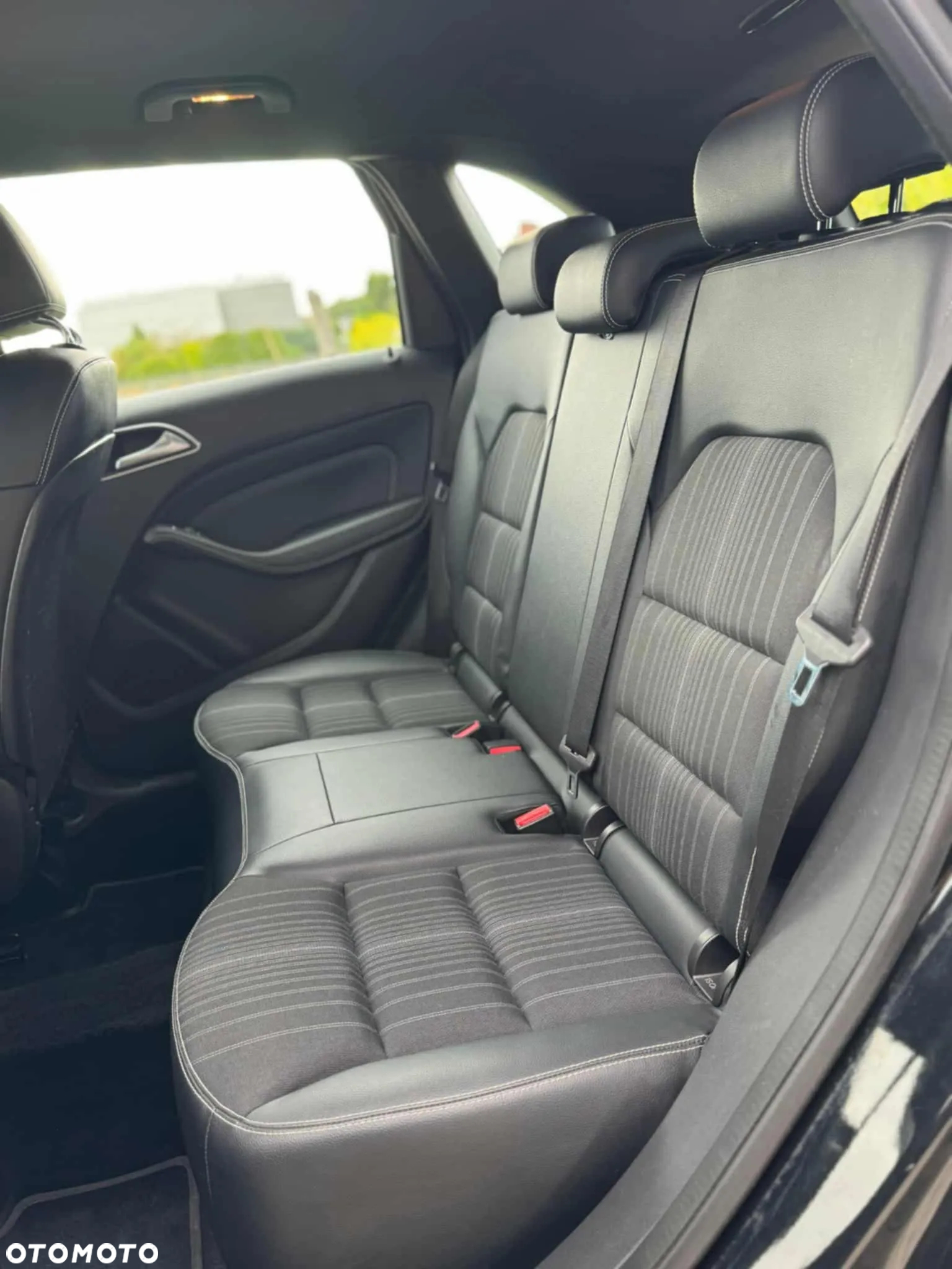 Mercedes-Benz Klasa B 180 BlueEFFICIENCY Edition Style - 31