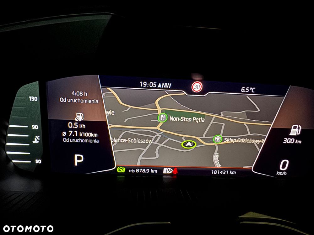 Skoda Superb 2.0 TDI DSG Premium Edition - 30