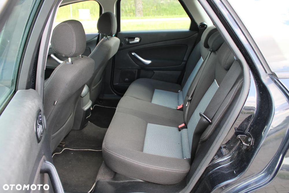 Ford Mondeo - 20