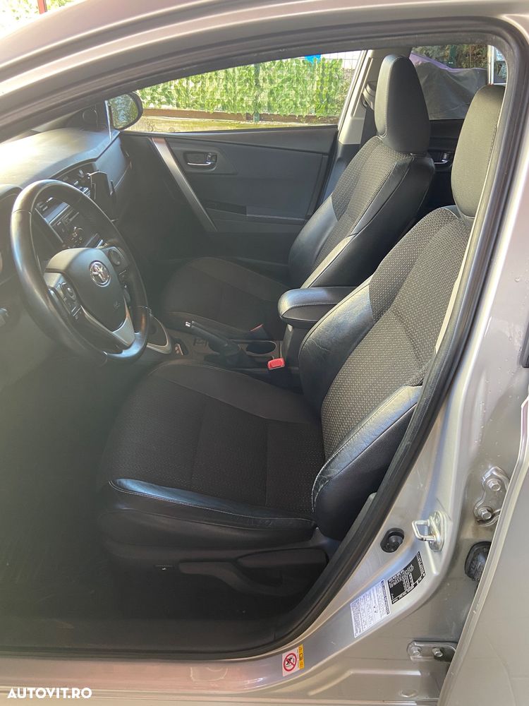 Toyota Auris - 9