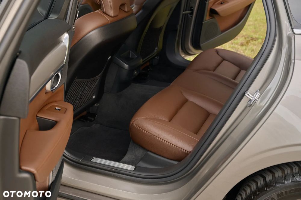 Volvo V90 B4 B Geartronic Momentum Pro - 30