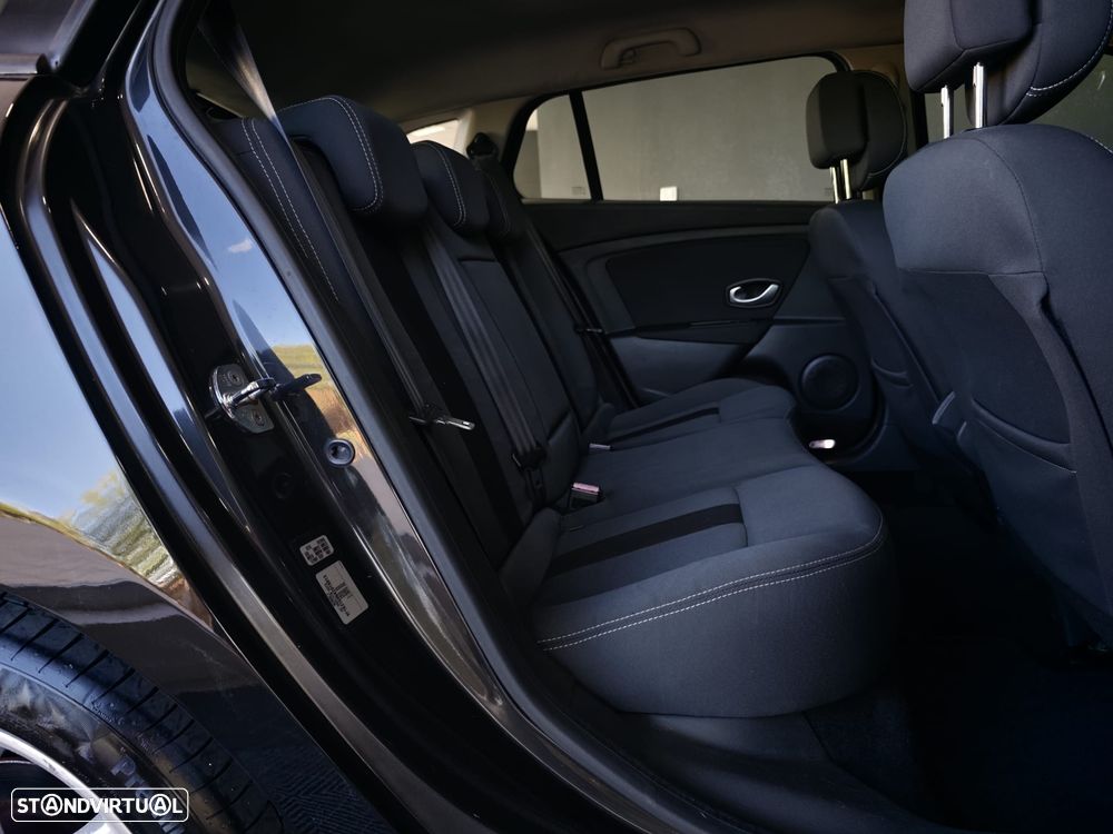 Renault Mégane Sport Tourer 1.5 dCi Dynamique S - 33