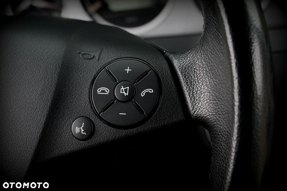 Mercedes-Benz Klasa C 280 7G-TRONIC Avantgarde - 31