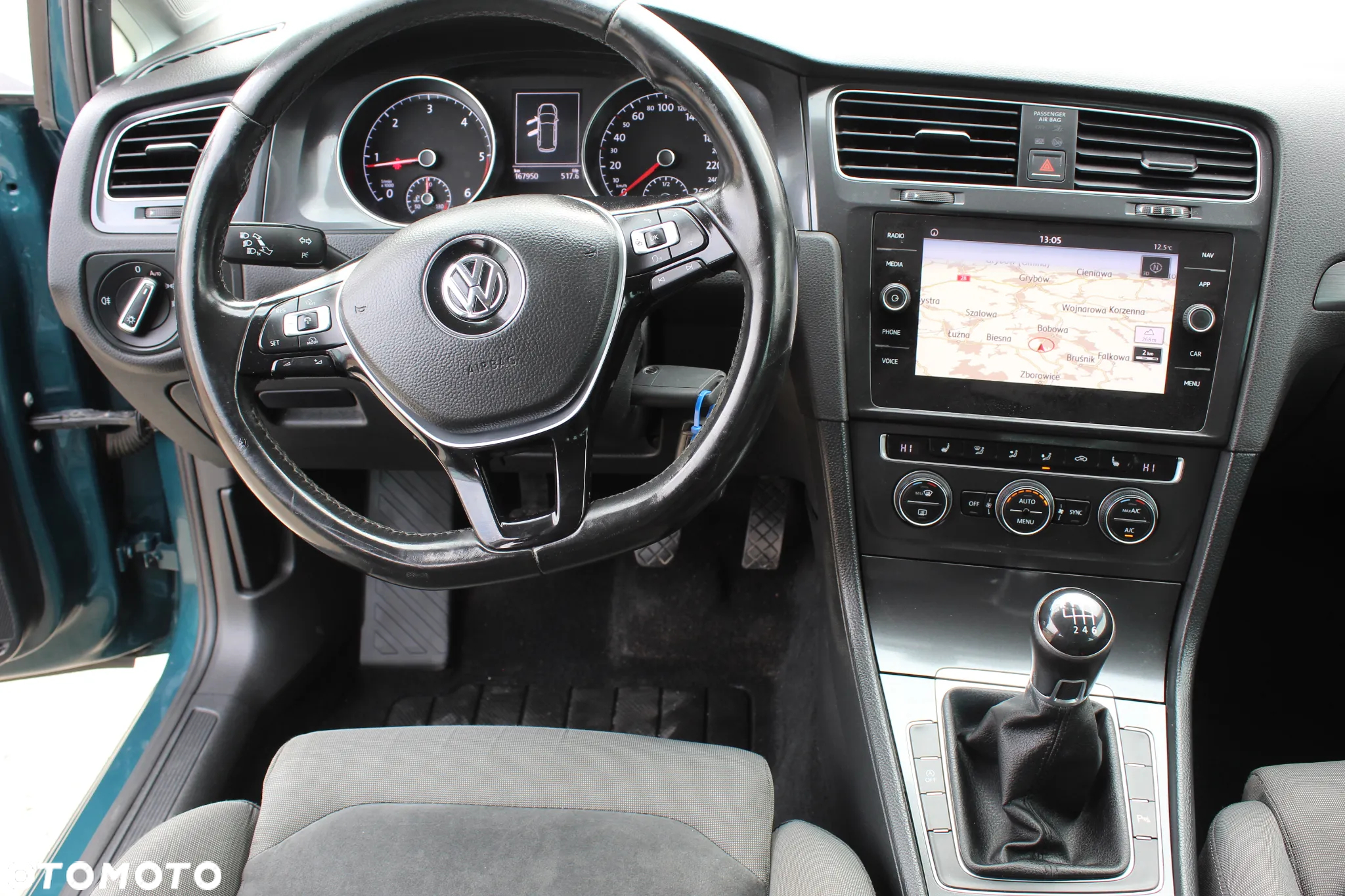 Volkswagen Golf - 11
