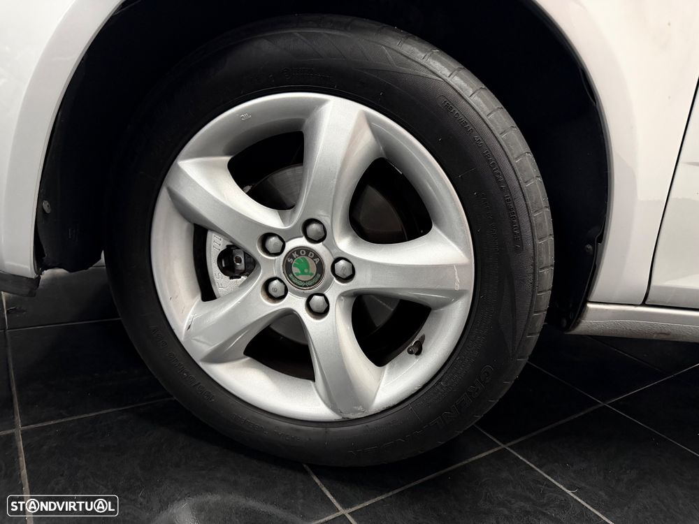 Skoda Fabia 1.2 HTP Sport - 20