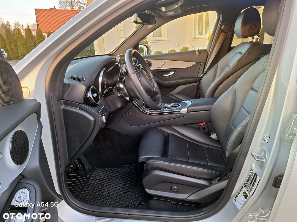 Mercedes-Benz GLC - 22