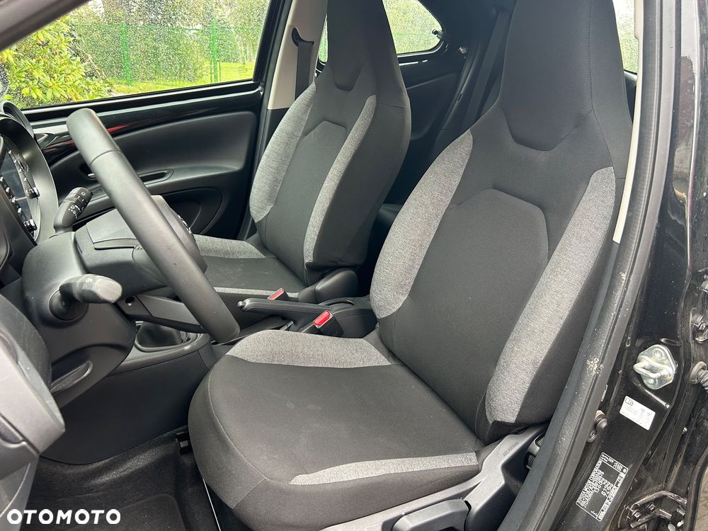 Toyota Aygo X 1.0 VVT-i Executive - 10
