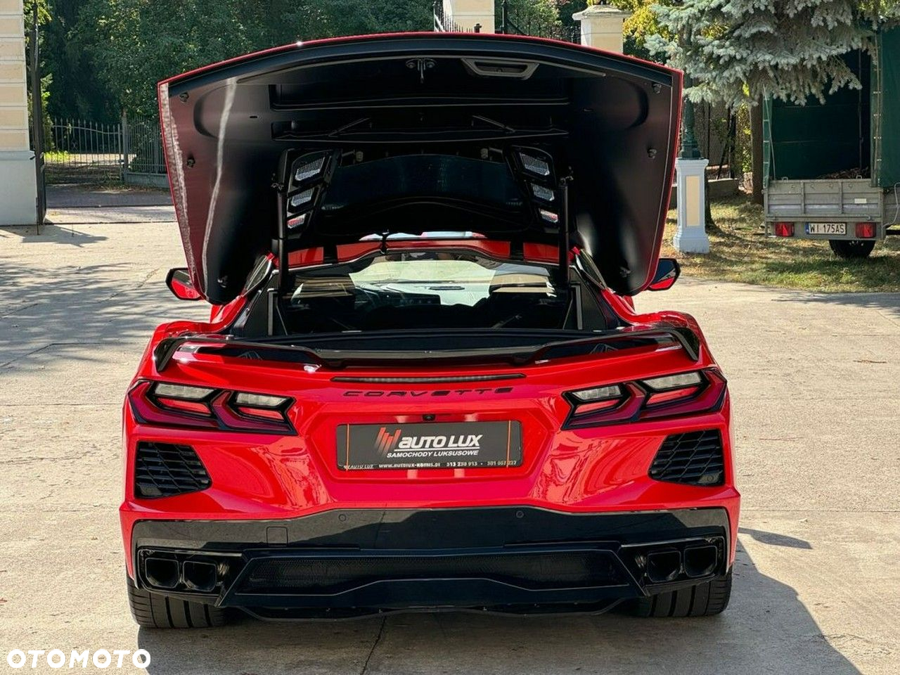 Chevrolet Corvette - 26