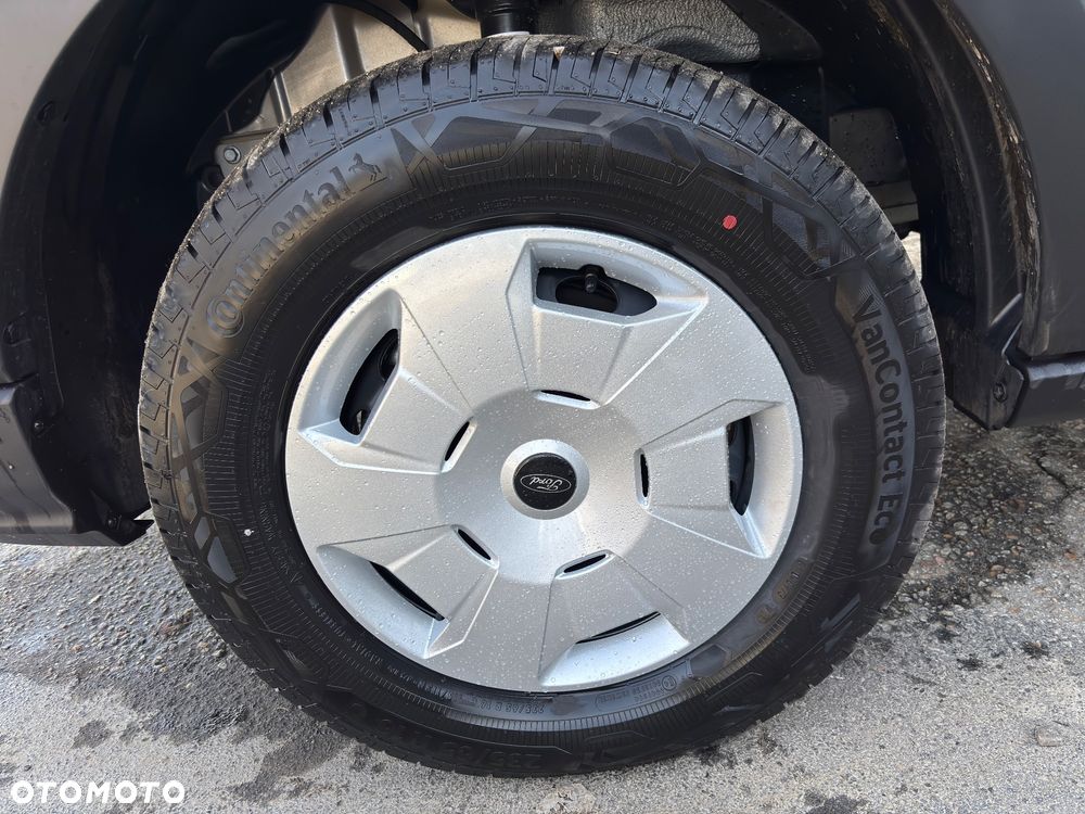 Ford Transit Van Trend  L4 2.0 ON 165 KM LDT 6.2 M 6  RWD - 15