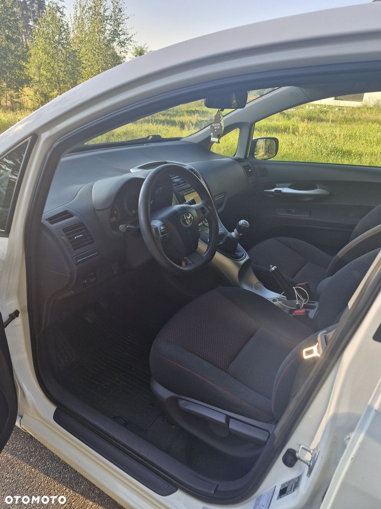 Toyota Auris - 6