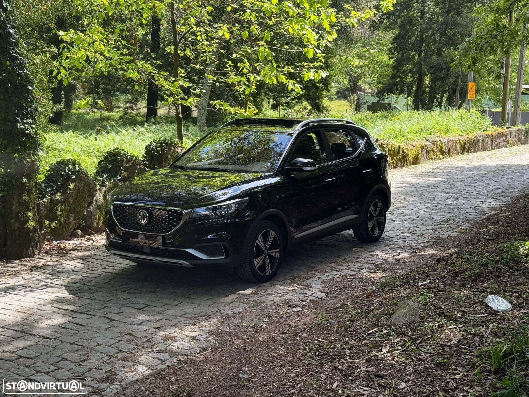 MG ZS EV 44.5 kWh Luxury - 27