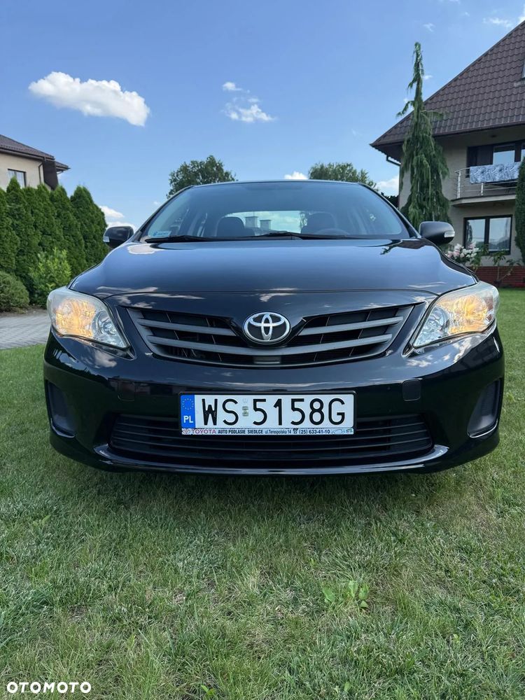 Toyota Corolla - 2