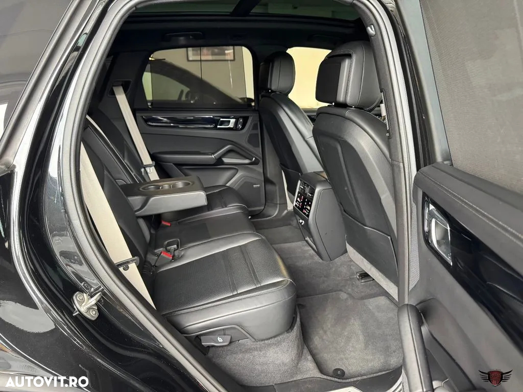 Porsche Cayenne S Tiptronic S Platinum Edition - 19