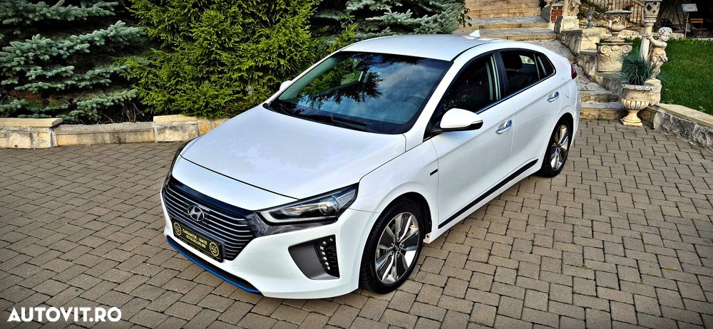 Hyundai IONIQ 1.6 GDI Premium - 23