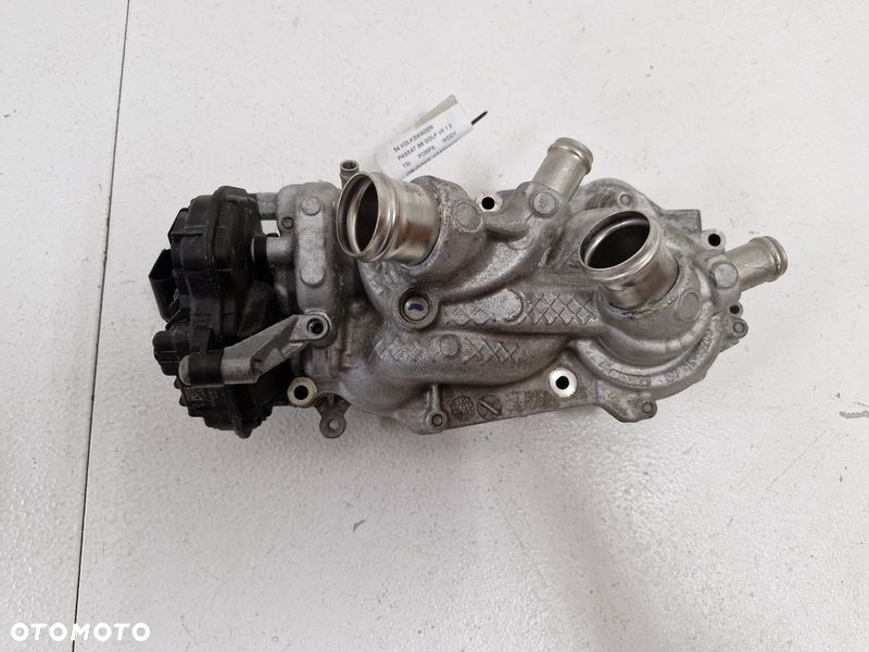 VOLKSWAGEN PASSAT B8 GOLF VII 1.5 TSI POMPA WODY OBUDOWA NASTAWNIK 05E121042B 05E907593 - 4