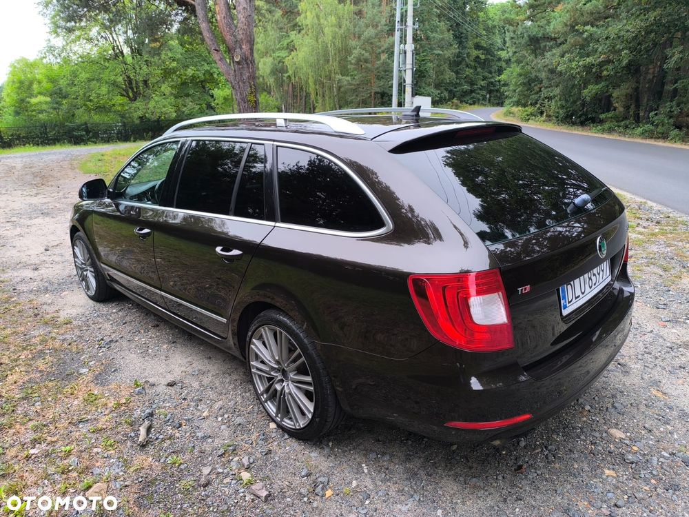 Skoda Superb 2.0 TDI Ambition DSG - 3