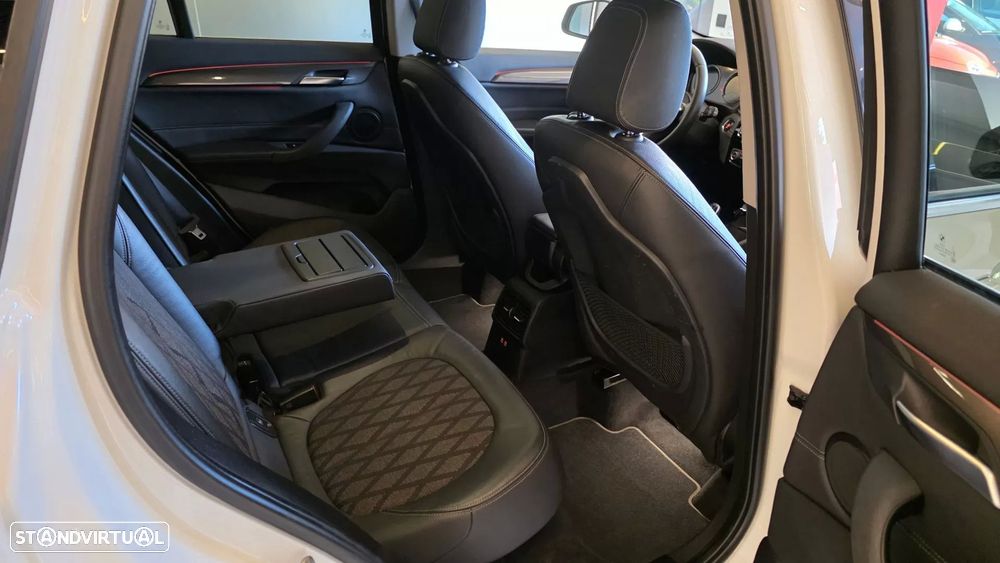 BMW X1 16 d sDrive Auto Line Sport - 51