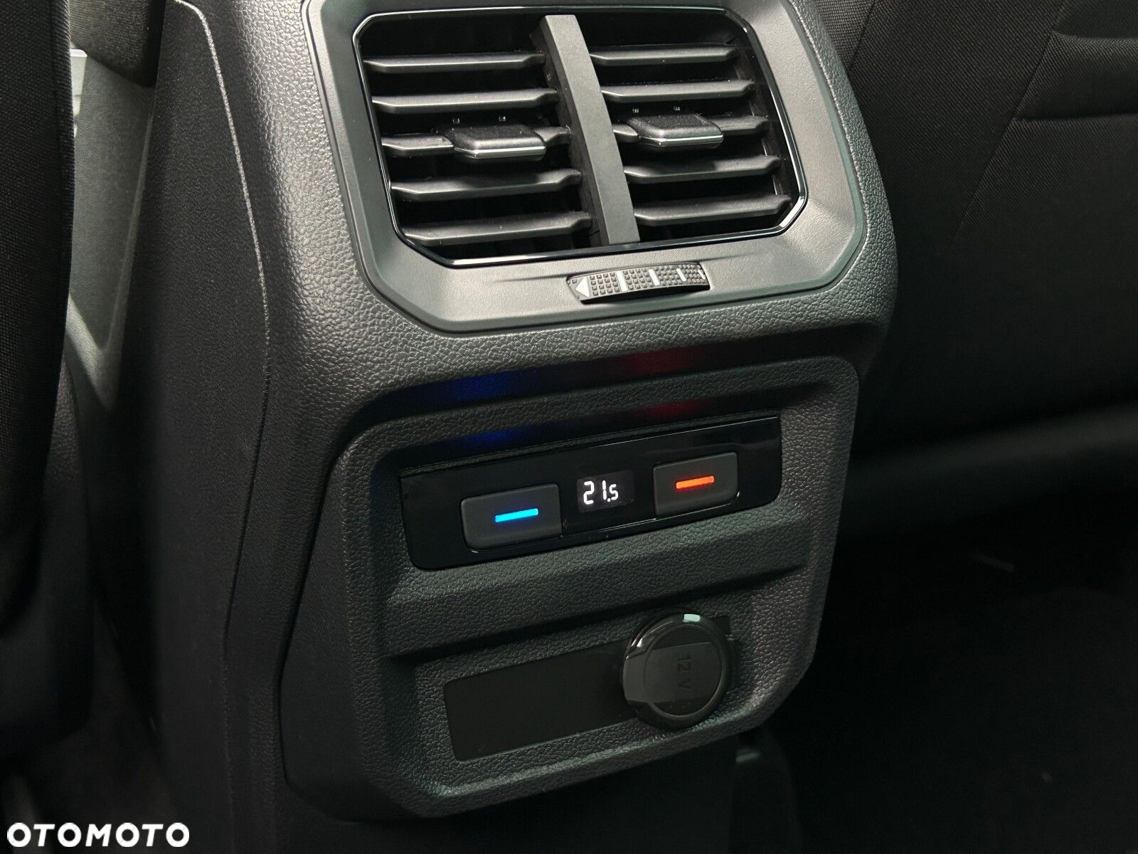 Volkswagen Tiguan 2.0 TDI SCR Life - 33