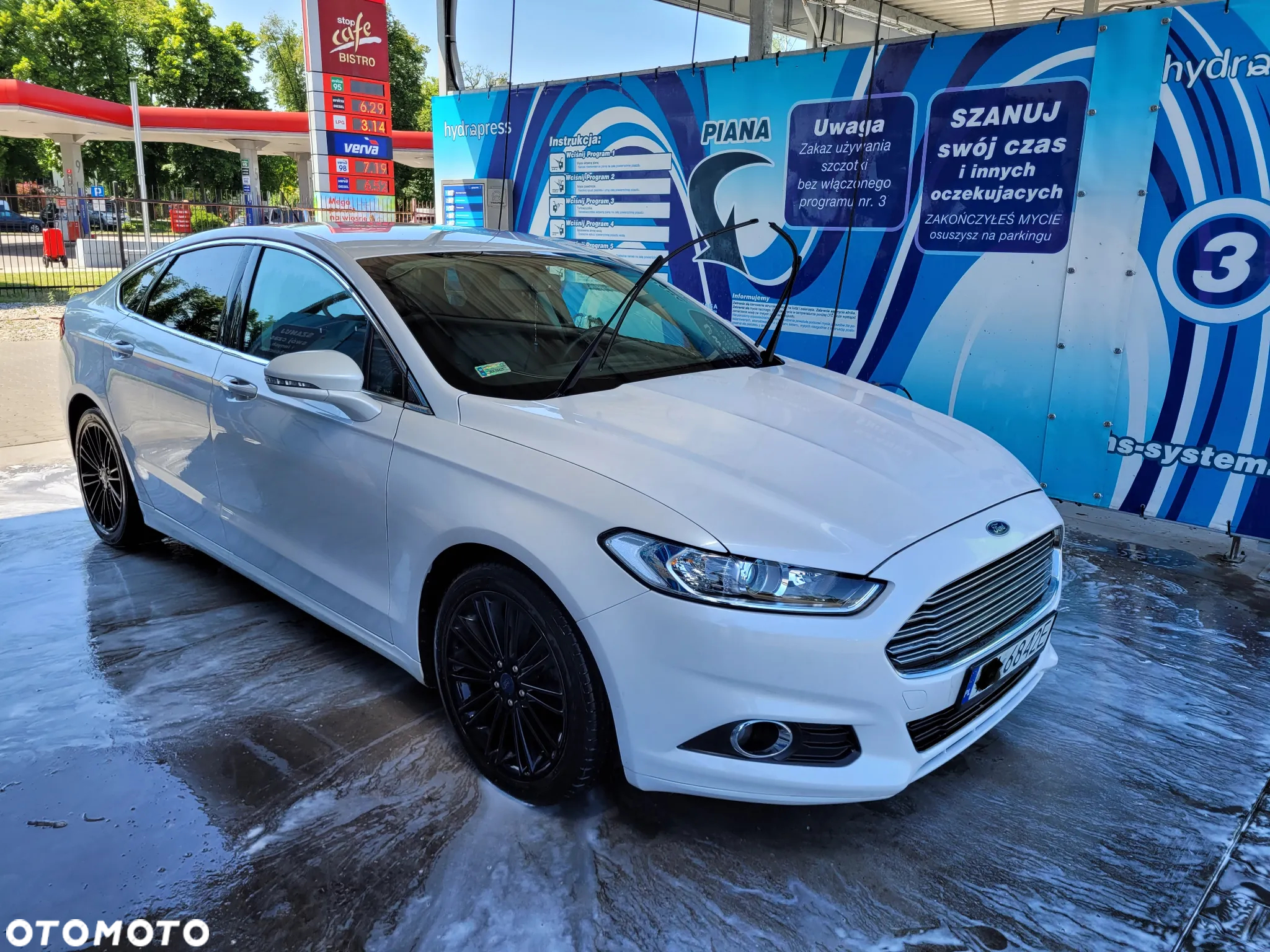 Ford Fusion - 3