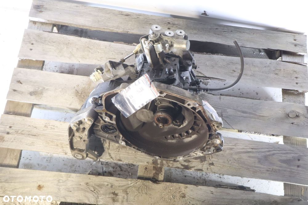 SKRZYNIA BIEGÓW 5 BIEGOWA CHEVROLET AVEO T300 1.2 XW468 - 5